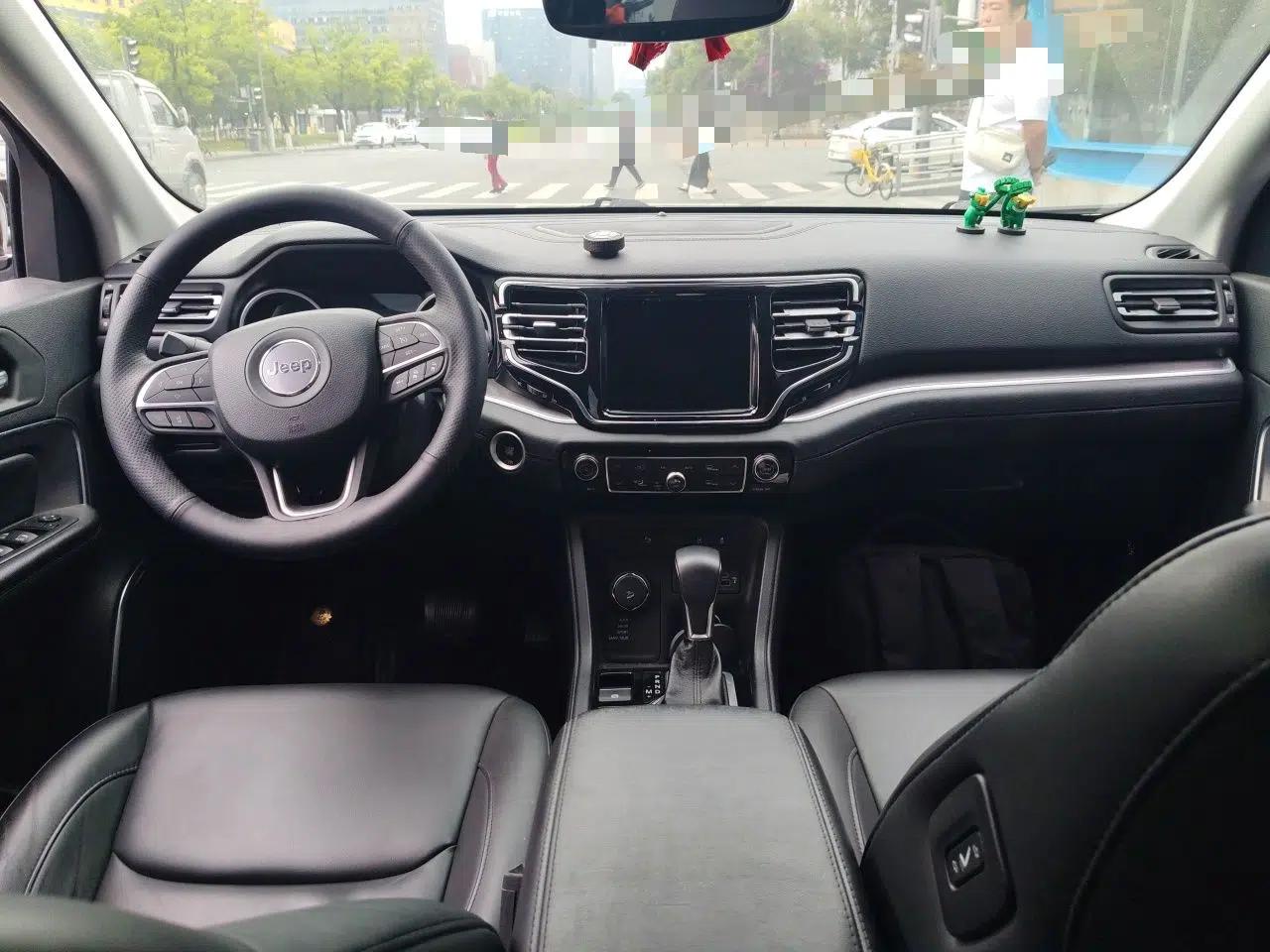 Jeep Grand Commander 2018 2.0T Four-Wheel Drive Prestige Edition China V — миниатюра 10