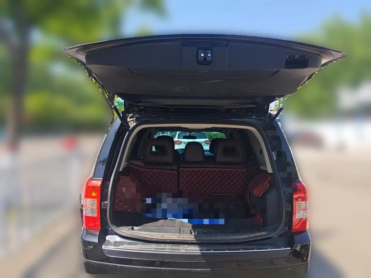 Jeep Patriot 2015 2.0L Sport Edition — миниатюра 20
