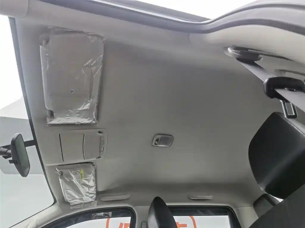 2017 Navara 2.5L Manual 2WD Flagship Edition QR25 — миниатюра 14