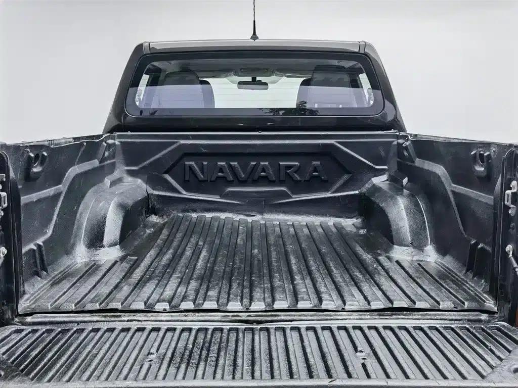 2017 Navara 2.5L Manual 2WD Flagship Edition QR25 — миниатюра 16