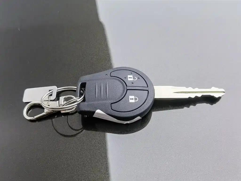 2017 Navara 2.5L Manual 2WD Flagship Edition QR25 — миниатюра 19