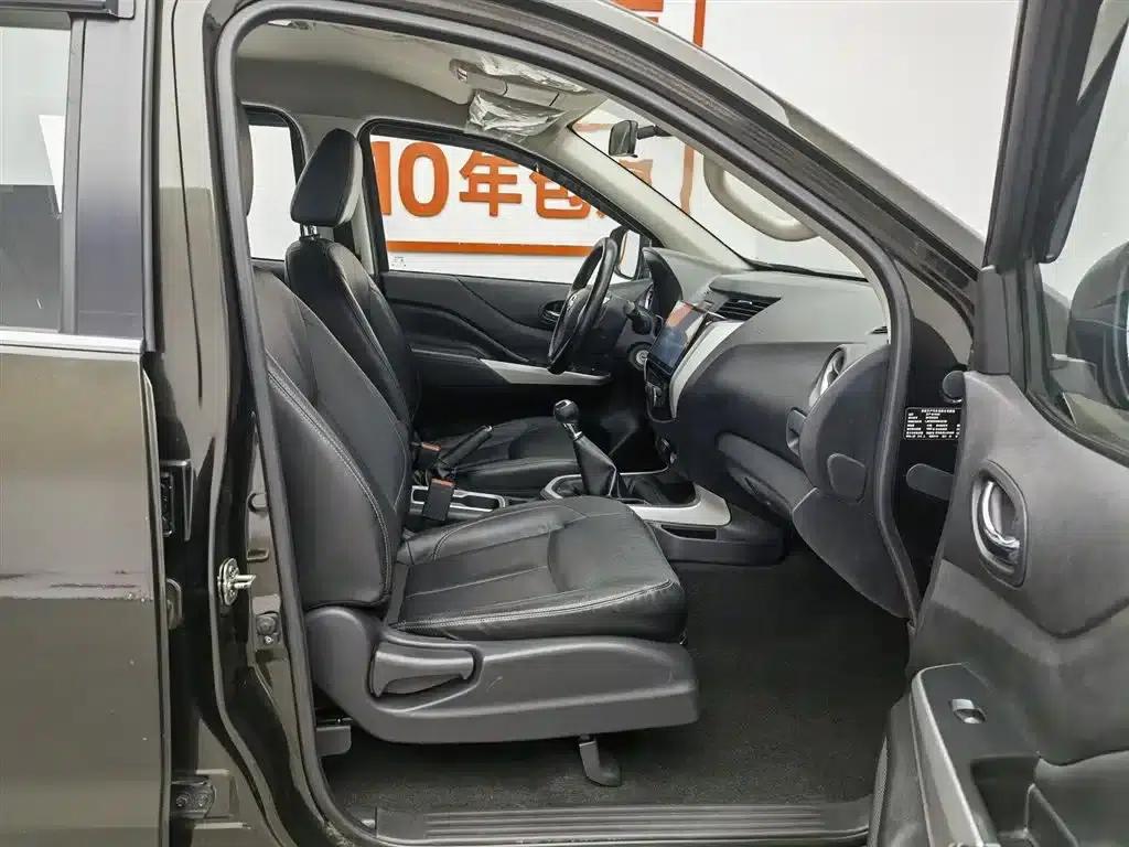 2017 Navara 2.5L Manual 2WD Flagship Edition QR25 — миниатюра 23