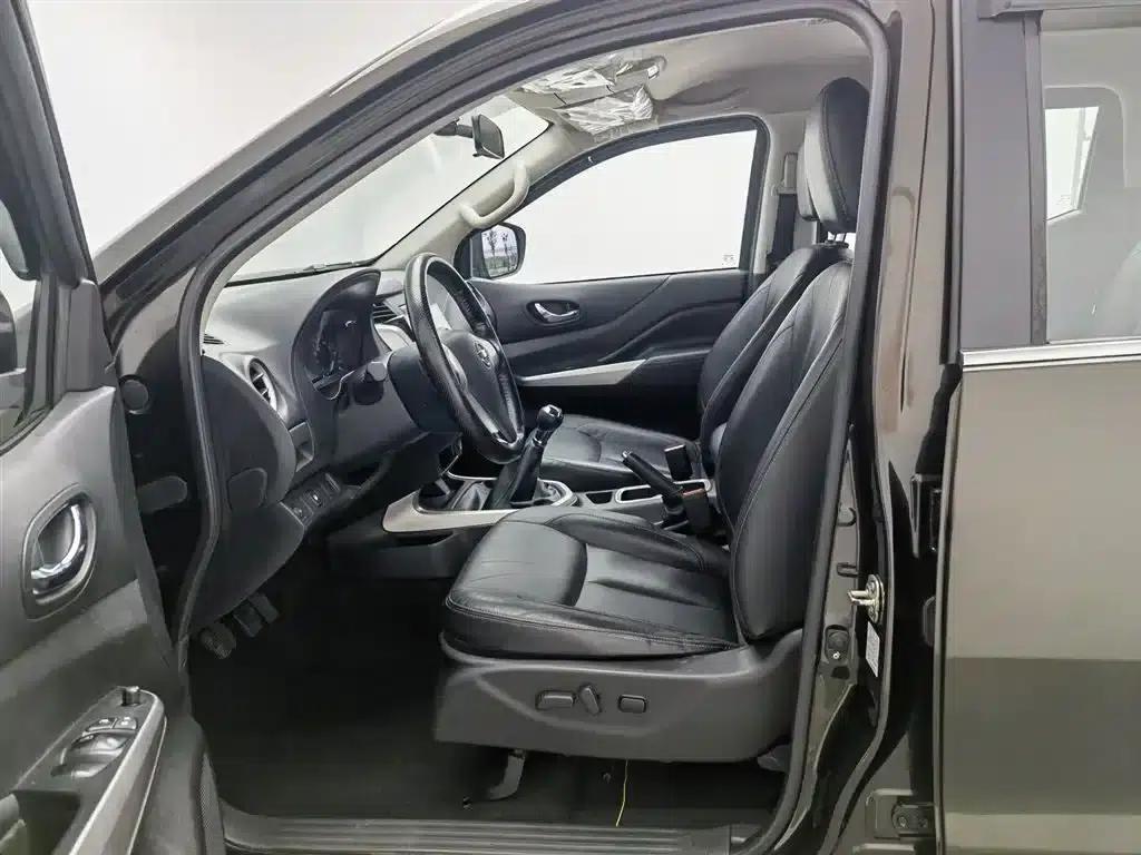 2017 Navara 2.5L Manual 2WD Flagship Edition QR25 — миниатюра 10