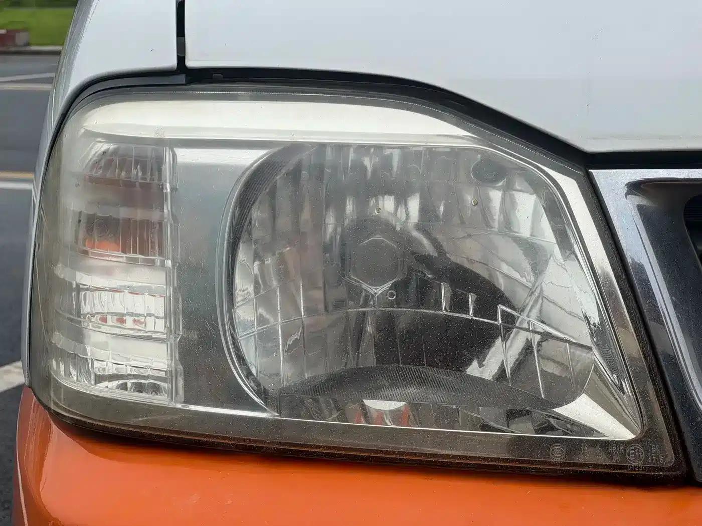 Nissan D22 2013 2.4L Gasoline 2WD Premium Model — миниатюра 13