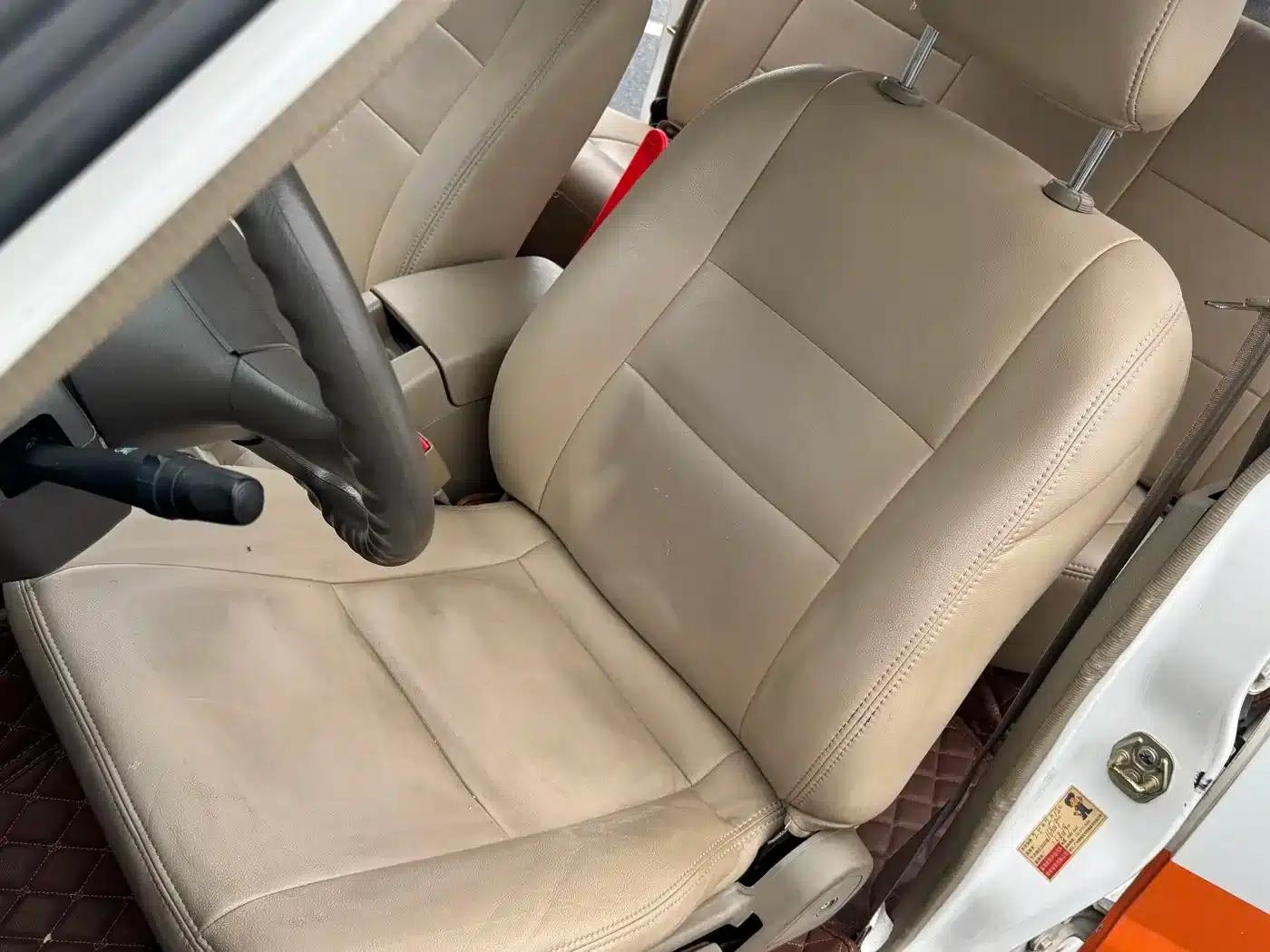 Nissan D22 2013 2.4L Gasoline 2WD Premium Model — миниатюра 19