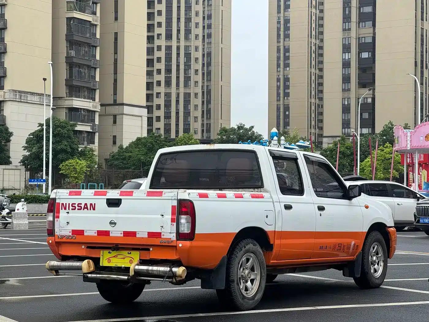 Nissan D22 2013 2.4L Gasoline 2WD Premium Model — миниатюра 3