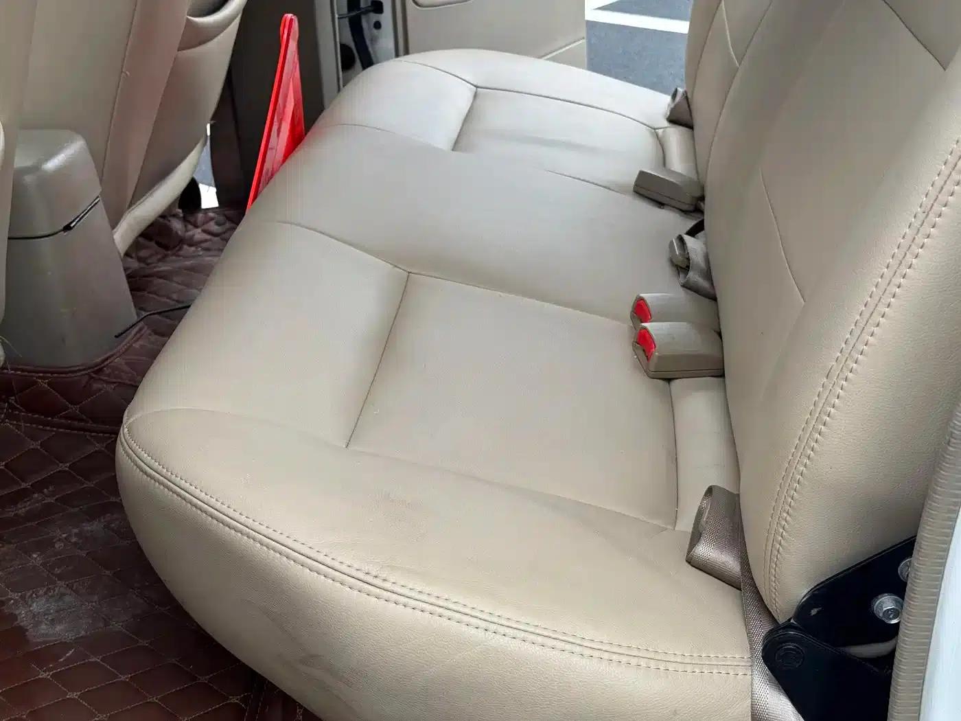 Nissan D22 2013 2.4L Gasoline 2WD Premium Model — миниатюра 23