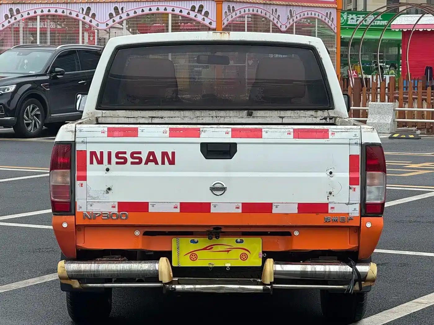 Nissan D22 2013 2.4L Gasoline 2WD Premium Model — миниатюра 5