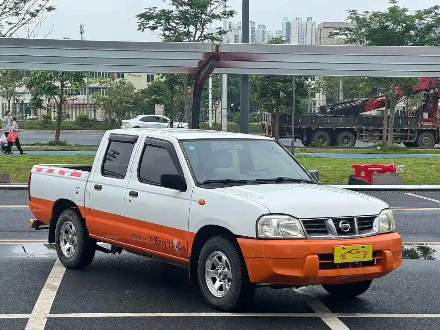 Nissan D22 2013 2.4L Gasoline 2WD Premium Model — миниатюра 6