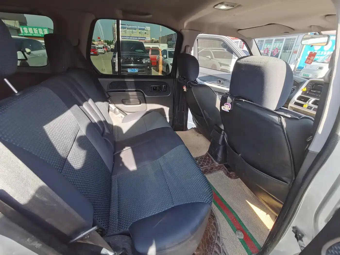 Nissan Paladin 2013 2.4L 2WD Standard Edition (China V Emission Standard) — миниатюра 12