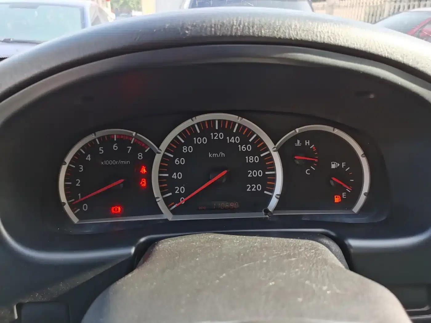 Nissan Paladin 2013 2.4L 2WD Standard Edition (China V Emission Standard) — миниатюра 13