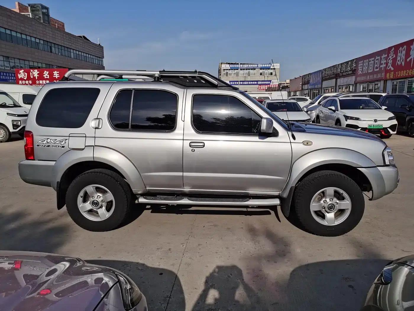 Nissan Paladin 2013 2.4L 2WD Standard Edition (China V Emission Standard) — миниатюра 5