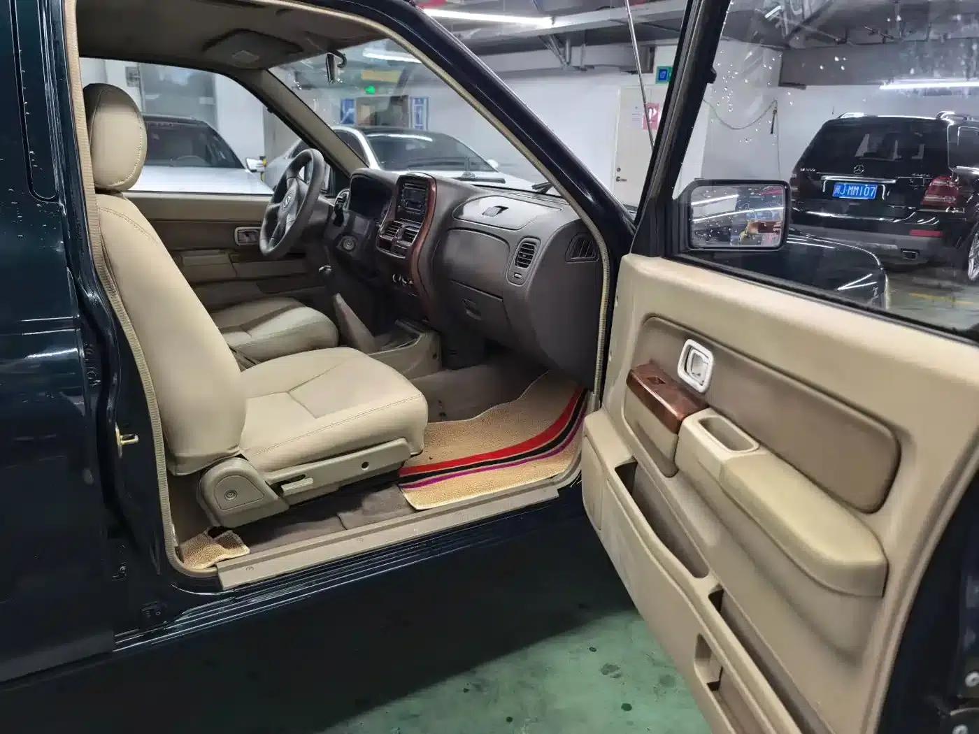 Nissan Paladin 2008 2.4L 2WD Standard Edition — миниатюра 5