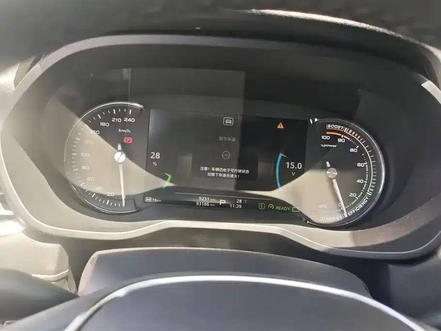 Roewe Ei5 2018 Internet Flagship Edition — миниатюра 14