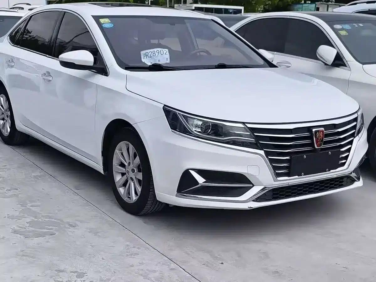 Roewe i6 New Energy 2017 45T Hybrid Connected Smart Edition — миниатюра 3