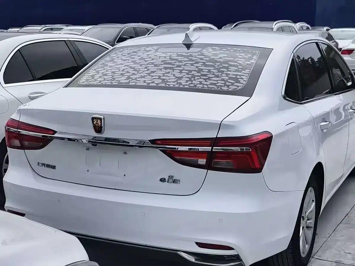 Roewe i6 New Energy 2017 45T Hybrid Connected Smart Edition — миниатюра 4