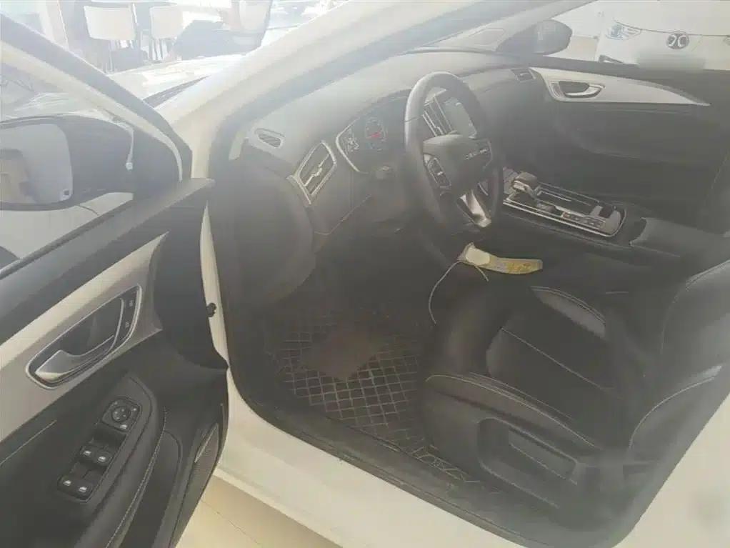 Roewe i6 MAX New Energy 2020 1.5T PHEV Cool Edition — миниатюра 16