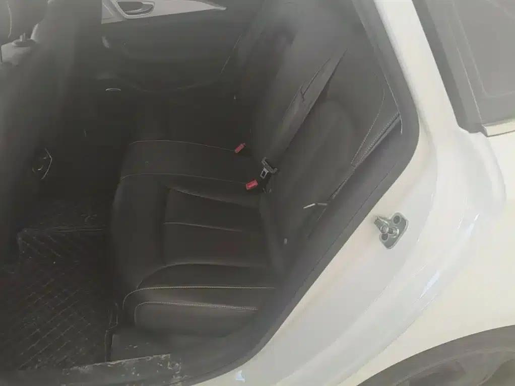 Roewe i6 MAX New Energy 2020 1.5T PHEV Cool Edition — миниатюра 17