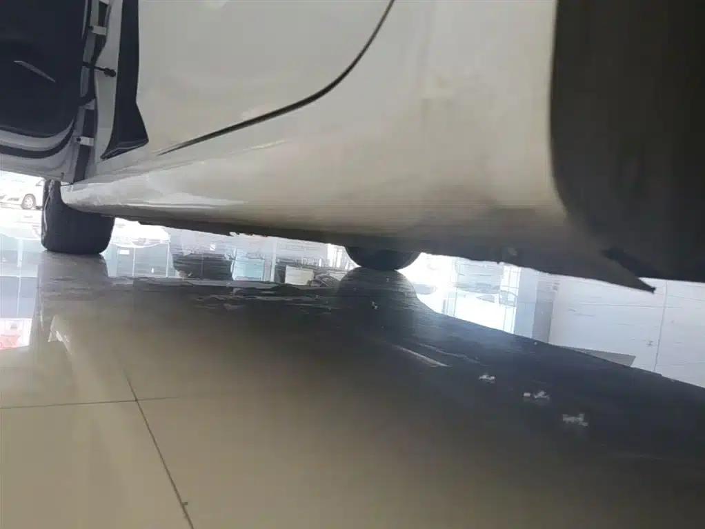 Roewe i6 MAX New Energy 2020 1.5T PHEV Cool Edition — миниатюра 22