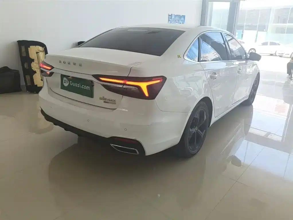 Roewe i6 MAX New Energy 2020 1.5T PHEV Cool Edition — миниатюра 7
