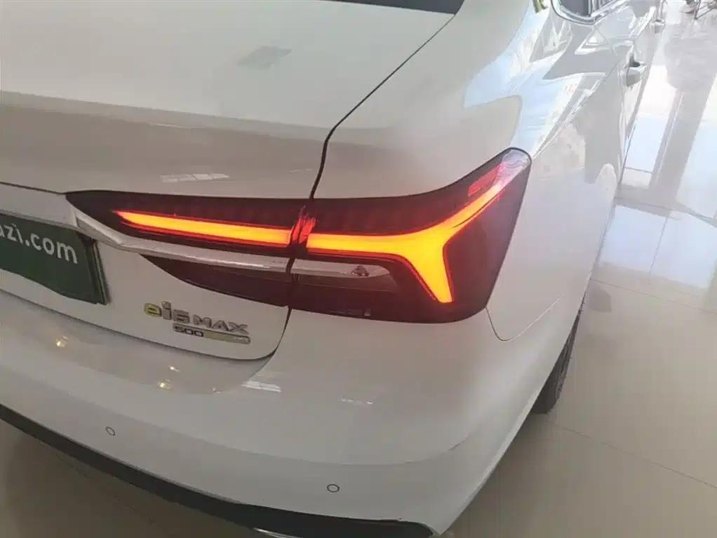 Roewe i6 MAX New Energy 2020 1.5T PHEV Cool Edition — миниатюра 8
