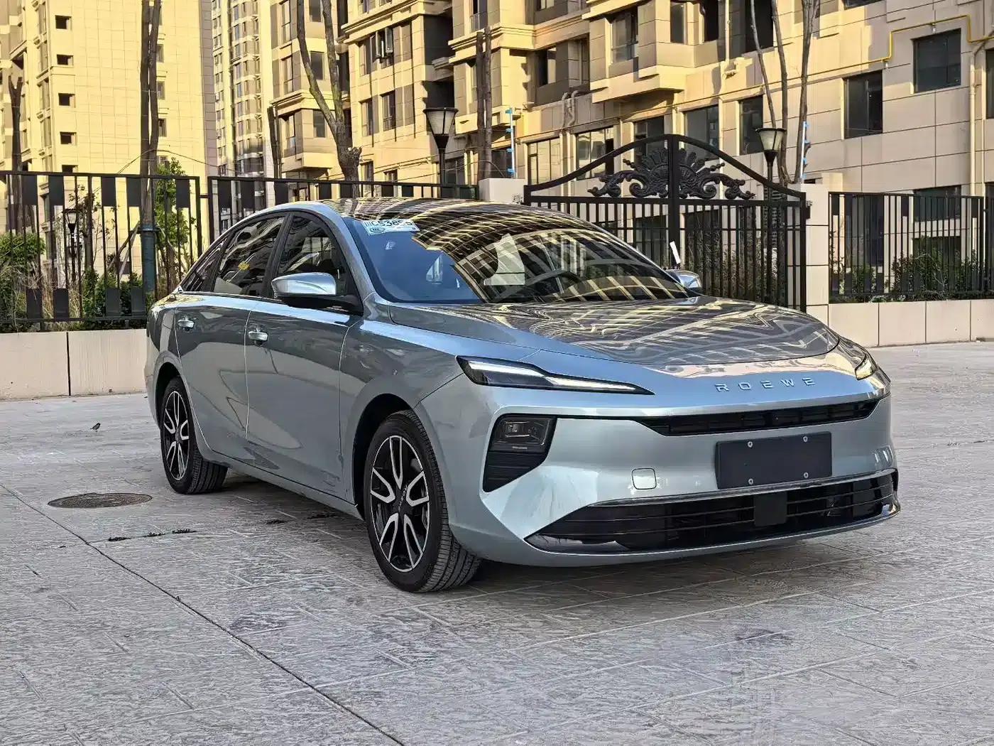 Roewe D6 2025 520km Smart Edition — миниатюра 3