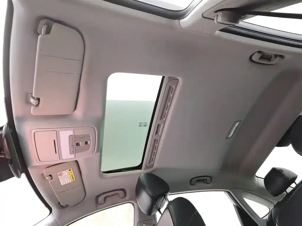 Roewe i6 MAX 2020 300TGI Automatic Cool and Intelligent Driving Edition — миниатюра 14