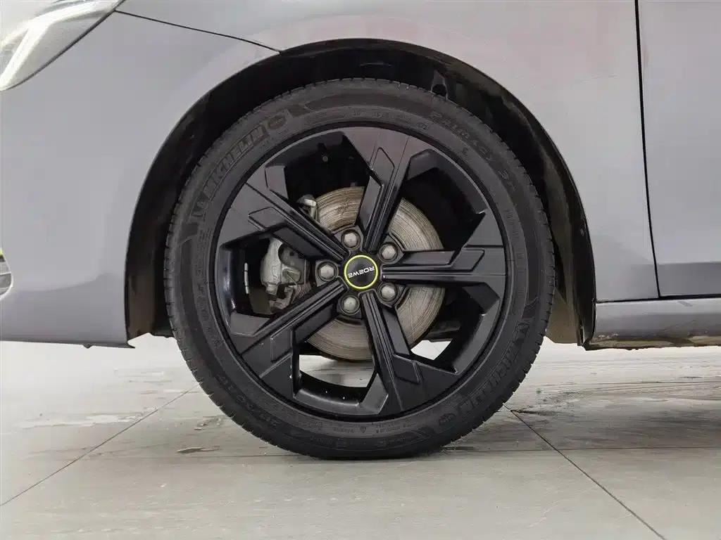 Roewe i6 MAX 2020 300TGI Automatic Cool and Intelligent Driving Edition — миниатюра 17