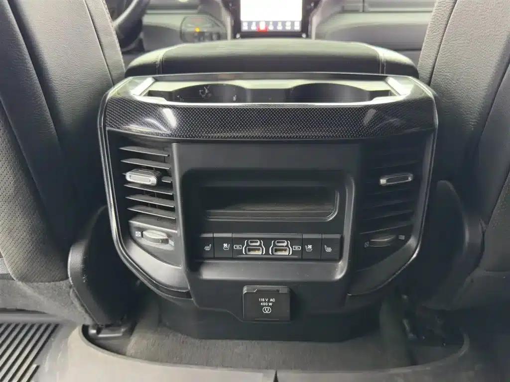 RAM Trucks Tyrannosaurus Rex 2022 6.2T US Spec — миниатюра 11