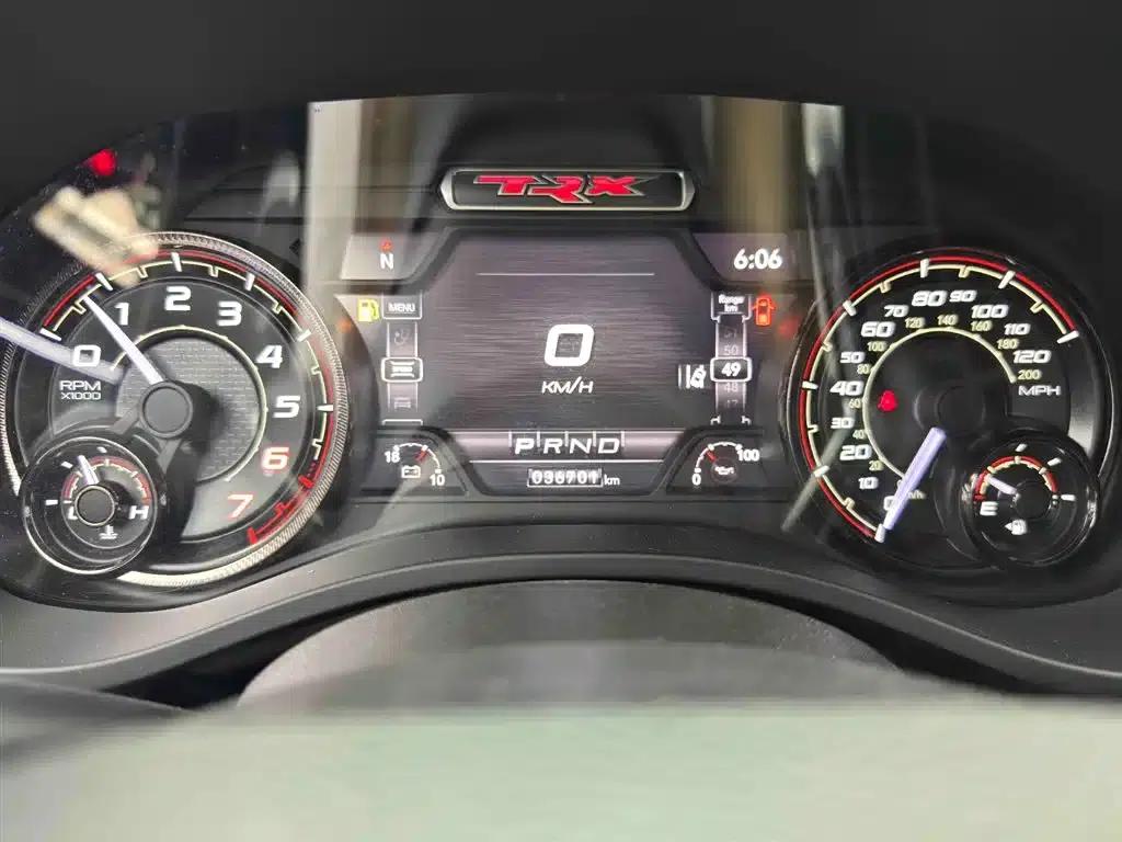RAM Trucks Tyrannosaurus Rex 2022 6.2T US Spec — миниатюра 13