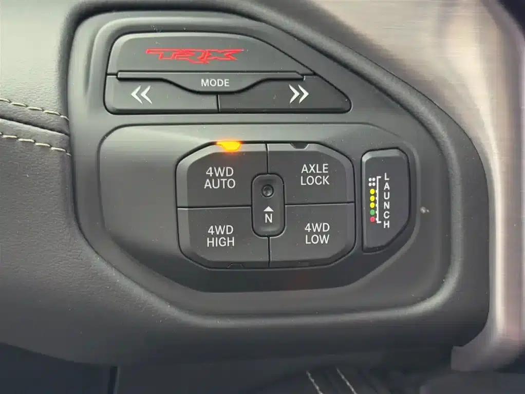 RAM Trucks Tyrannosaurus Rex 2022 6.2T US Spec — миниатюра 14