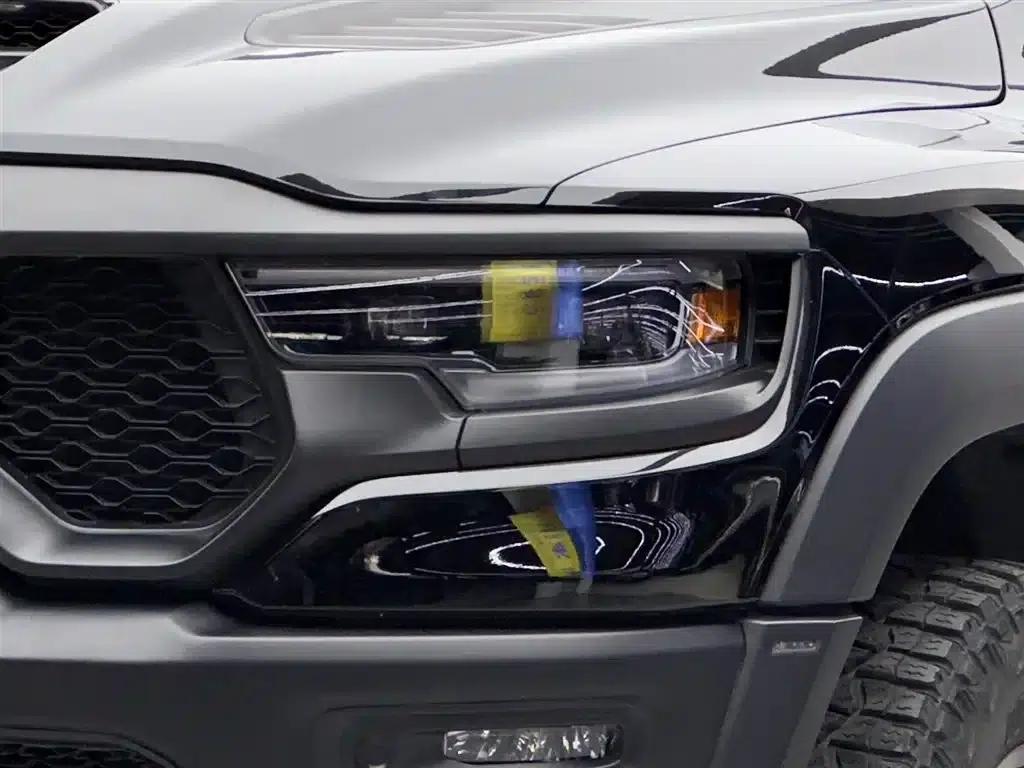 RAM Trucks Tyrannosaurus Rex 2022 6.2T US Spec — миниатюра 3