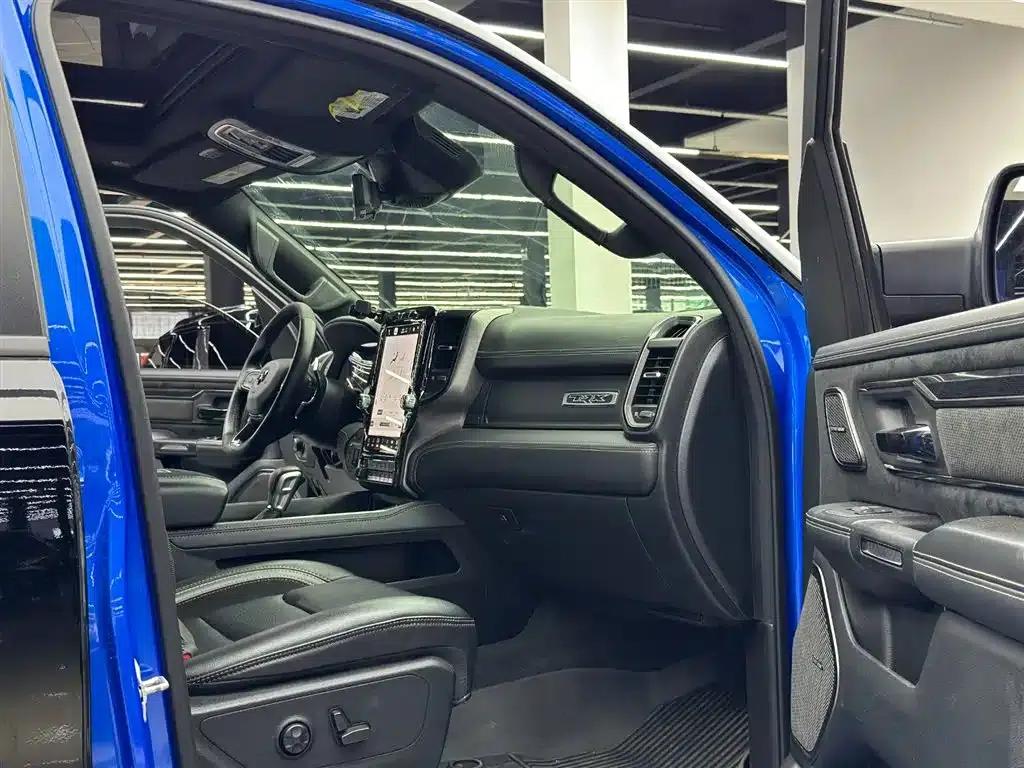 RAM Trucks Tyrannosaurus Rex 2022 6.2T US Spec — миниатюра 8