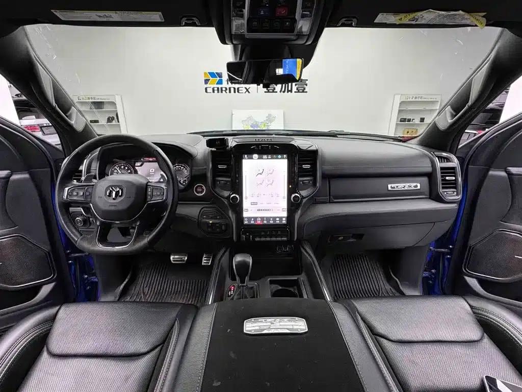 RAM Trucks Tyrannosaurus Rex 2022 6.2T US Spec — миниатюра 9