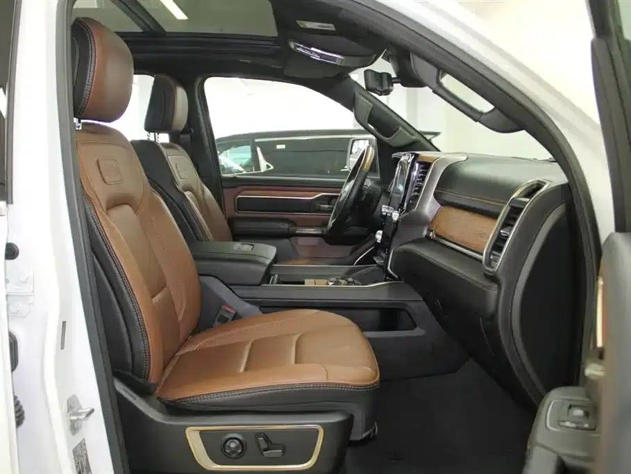RAM Trucks 2024 5.7L Canadian Spec — миниатюра 11