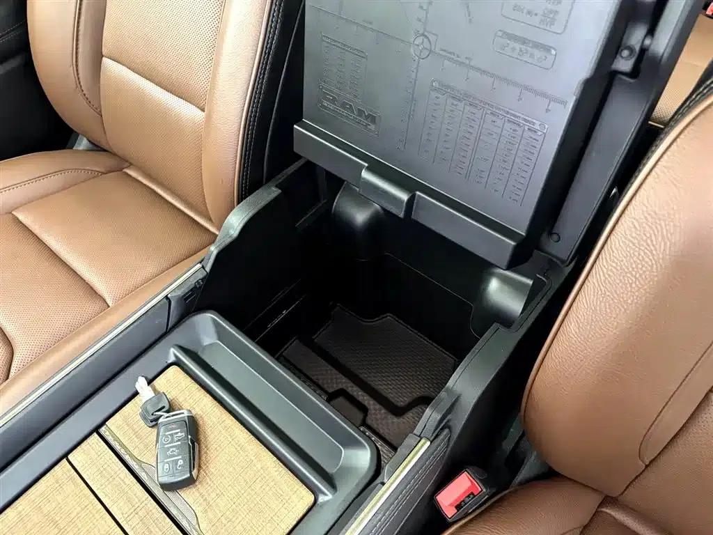 RAM Trucks 2024 5.7L Canadian Spec — миниатюра 22