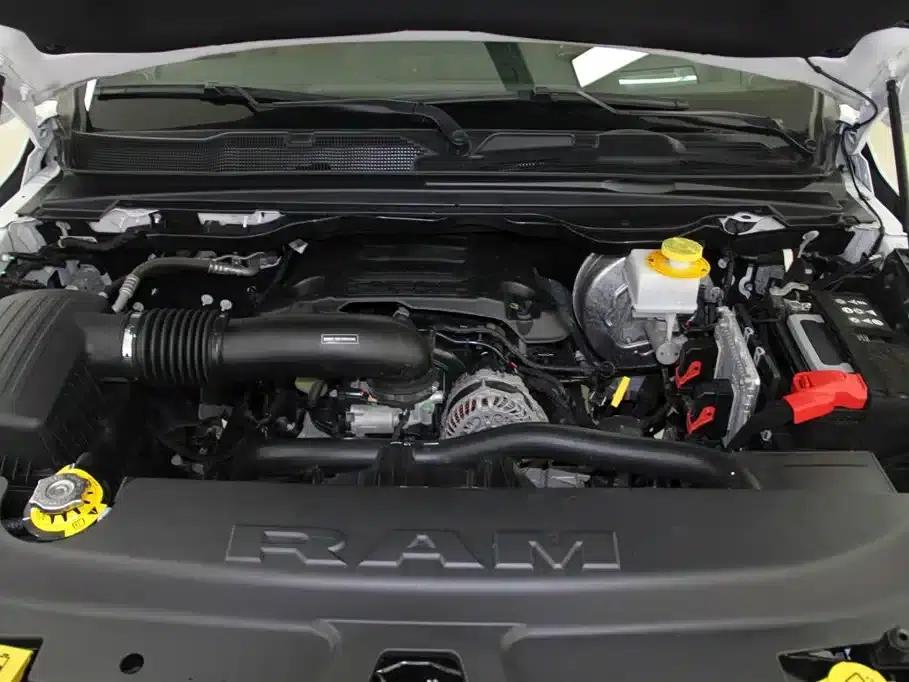 RAM Trucks 2024 5.7L Canadian Spec — миниатюра 33