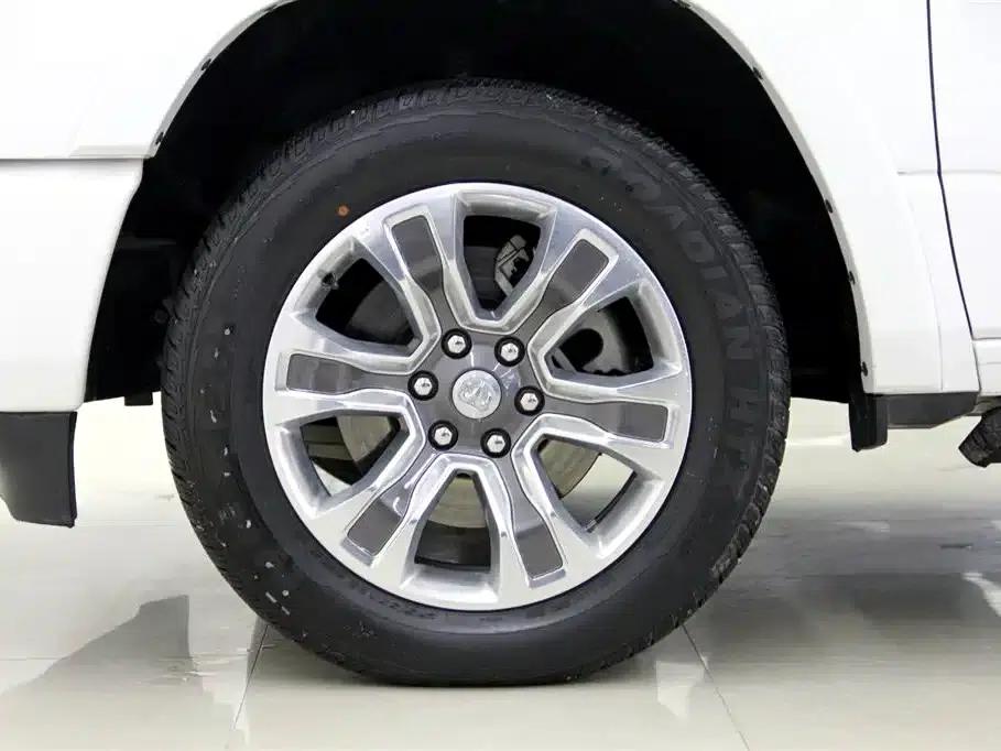 RAM Trucks 2024 5.7L Canadian Spec — миниатюра 34