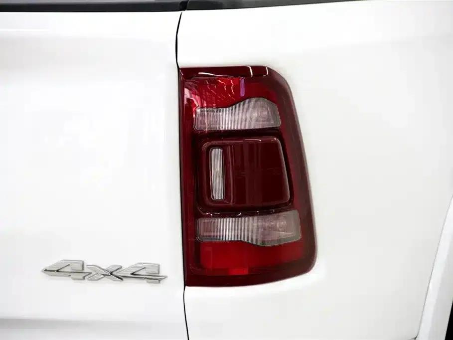 RAM Trucks 2024 5.7L Canadian Spec — миниатюра 39