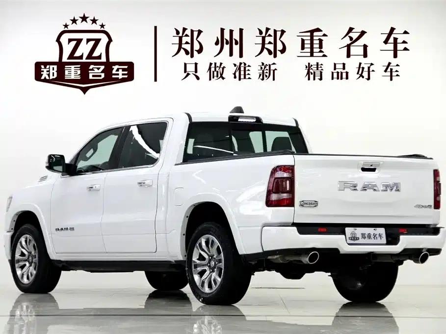 RAM Trucks 2024 5.7L Canadian Spec — миниатюра 7