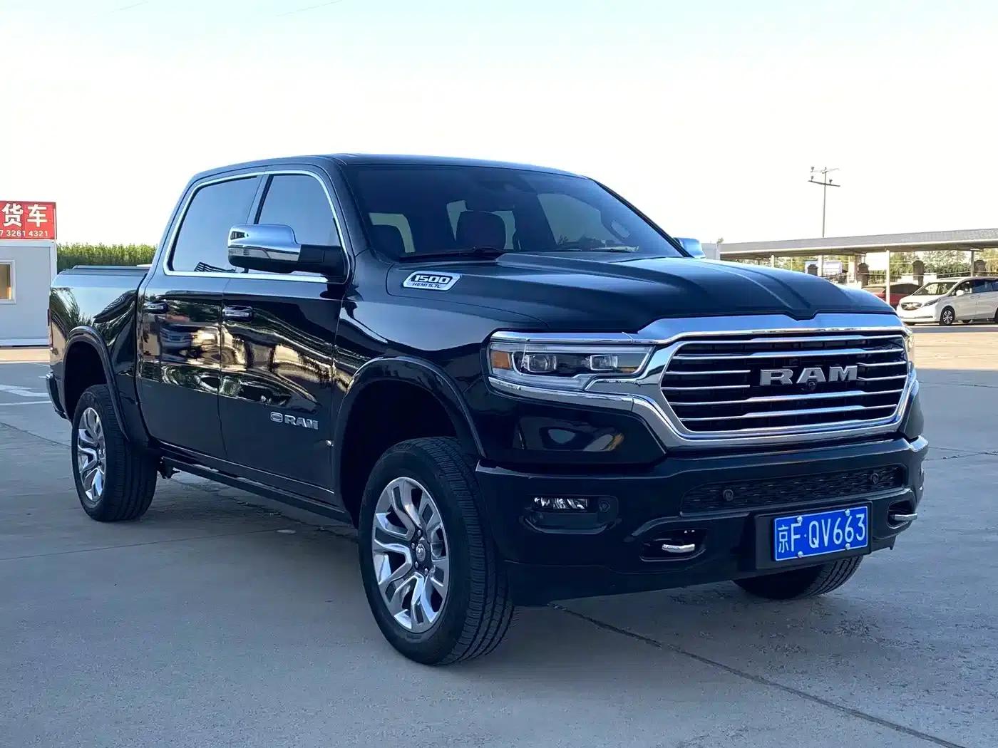 RAM Trucks 2024 5.7L Automatic — миниатюра 3