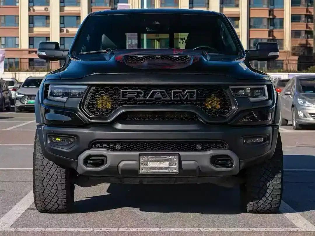 RAM Trucks Tyrannosaurus Rex 2022 6.2T Automatic — миниатюра 2