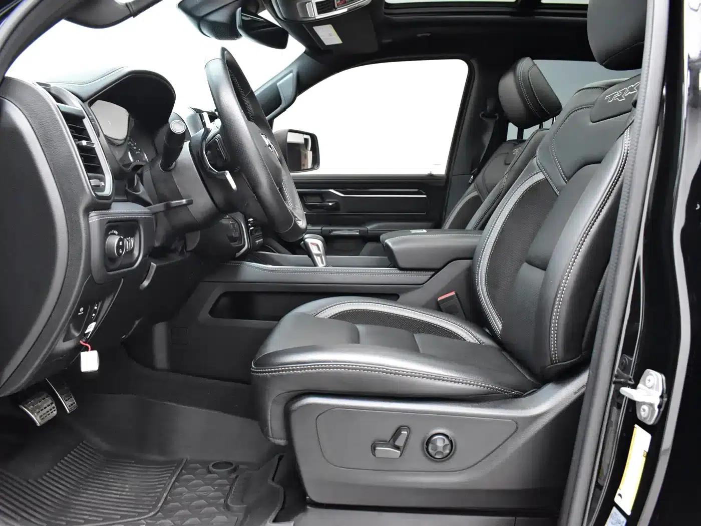 RAM Trucks Tyrannosaurus Rex 2022 6.2T Canadian Spec — миниатюра 6