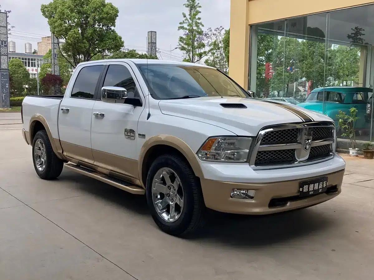 RAM Trucks 2013 1500 5.7L — миниатюра 2