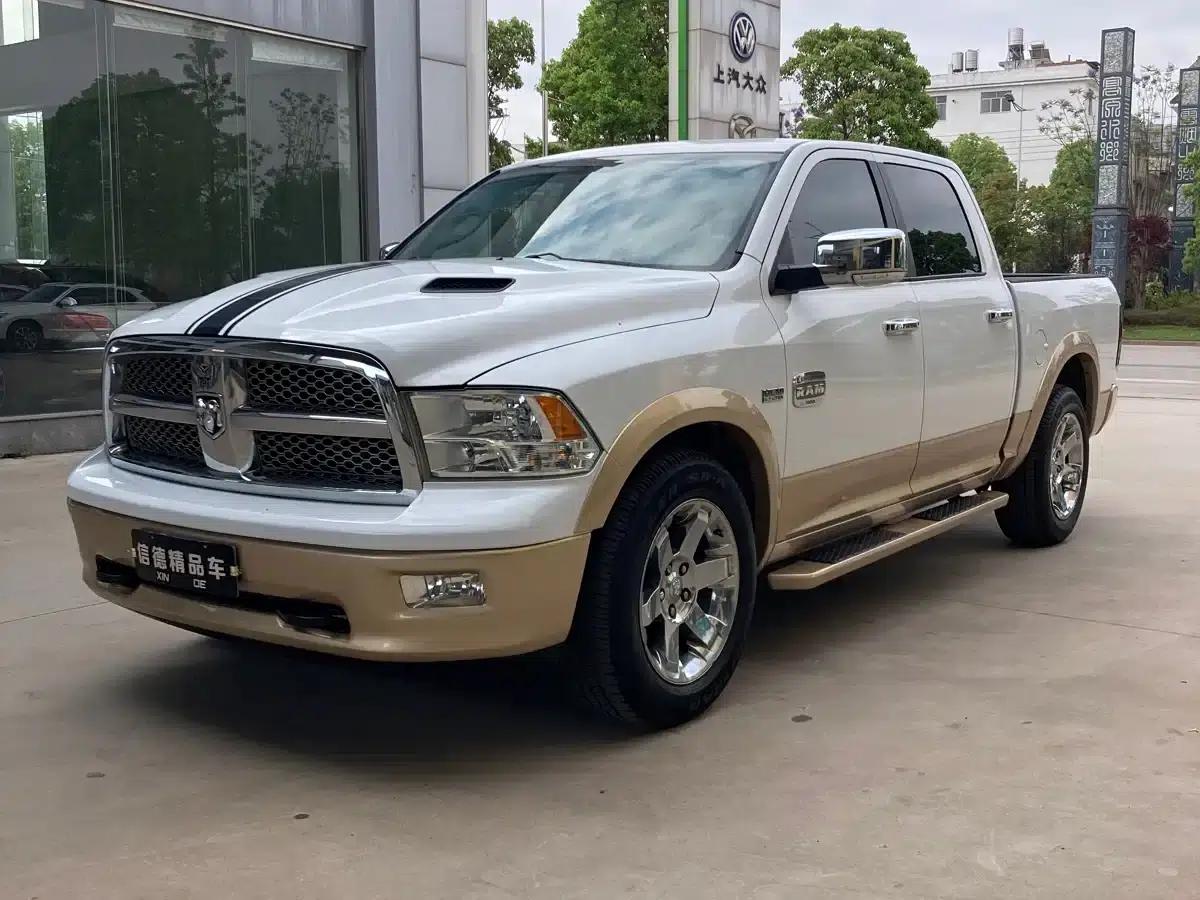 RAM Trucks 2013 1500 5.7L — миниатюра 7