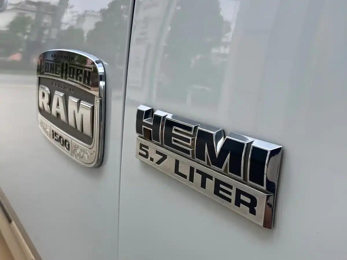 RAM Trucks 2013 1500 5.7L — миниатюра 8