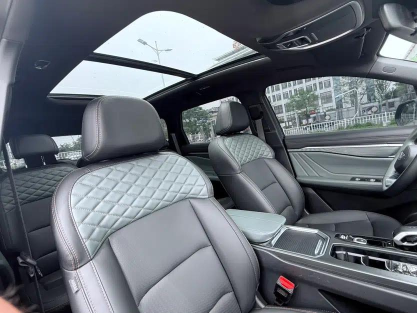 Geely Auto Haoyue L 2023 2.0T DCT Luxury Version — миниатюра 16
