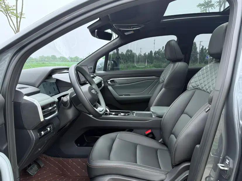 Geely Auto Haoyue L 2023 2.0T DCT Luxury Version — миниатюра 17