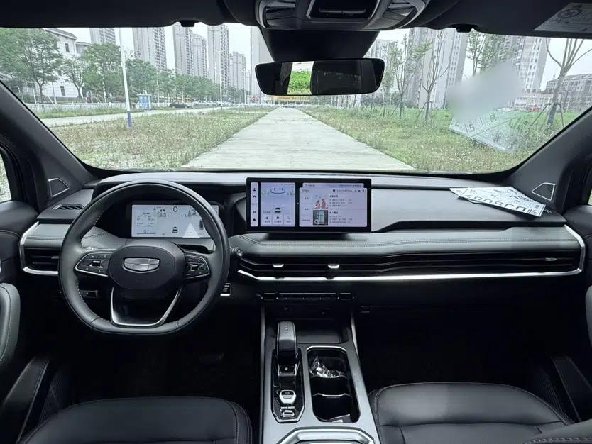 Geely Auto Haoyue L 2023 2.0T DCT Luxury Version — миниатюра 25