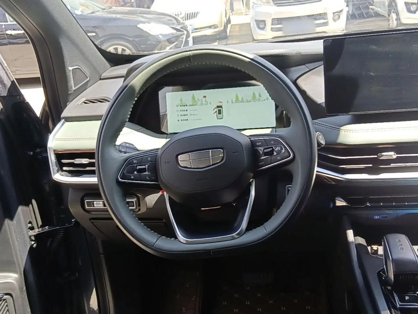 Geely Auto Haoyue L 2023 2.0T DCT Luxury Version — миниатюра 9
